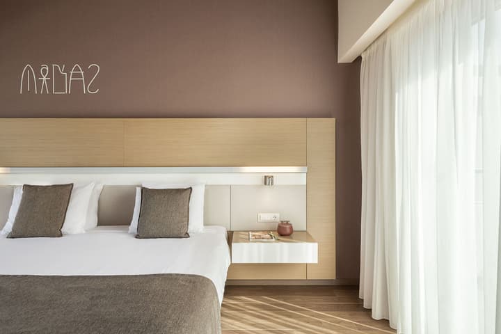 Avra Imperial Hotel