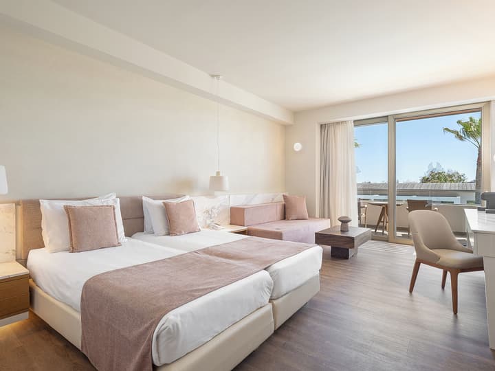 Avra Imperial Hotel