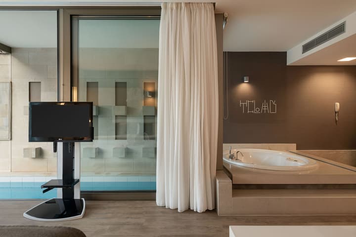 Avra Imperial Hotel