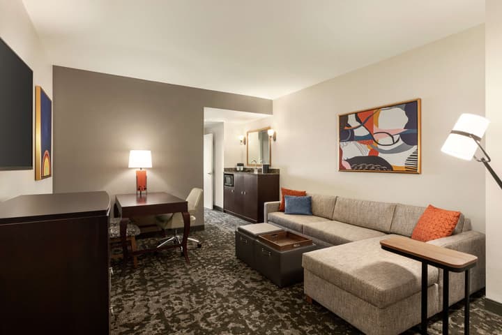 Embassy Suites by Hilton Orlando Lake Buena Vista South