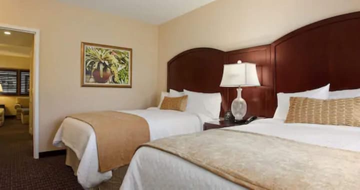 Embassy Suites by Hilton Orlando Lake Buena Vista South
