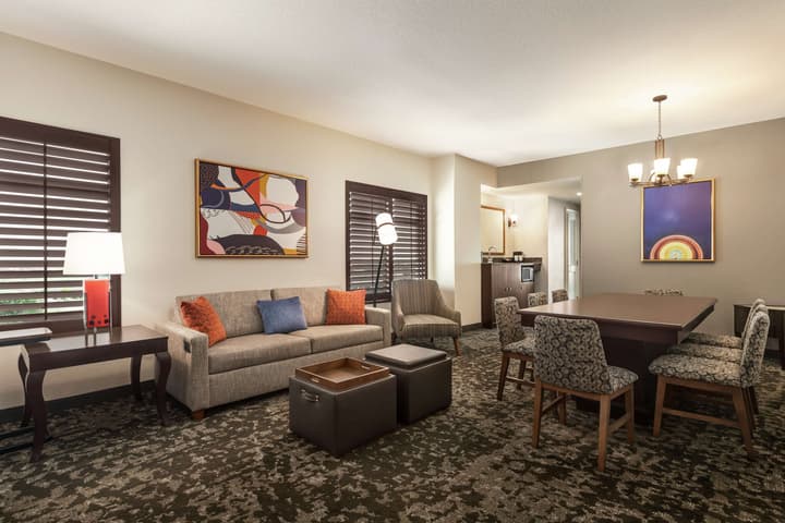 Embassy Suites by Hilton Orlando Lake Buena Vista South