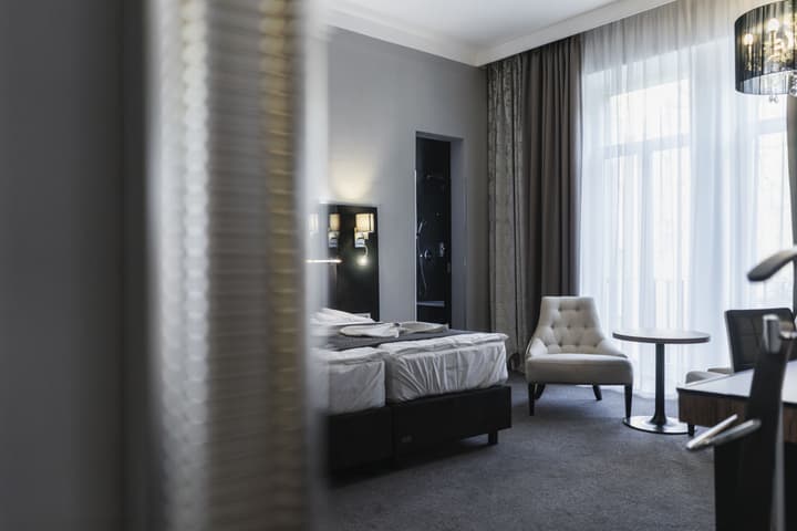 Hotel Noir