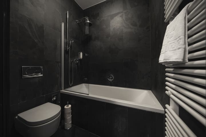 Hotel Noir