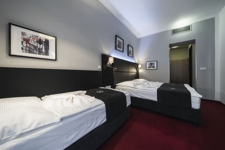 Hotel Noir