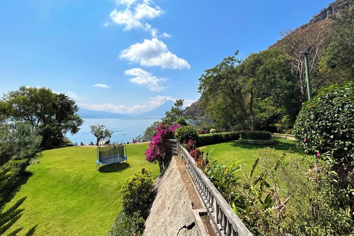 Hotel La Riviera de Atitlan