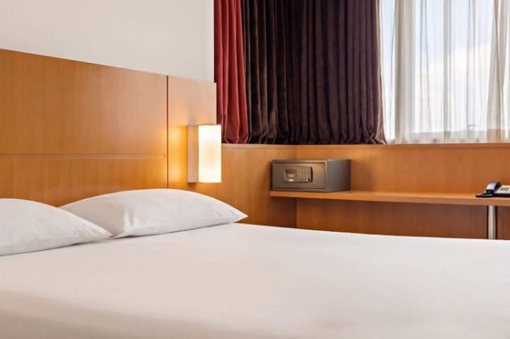 ibis Abu Dhabi Gate