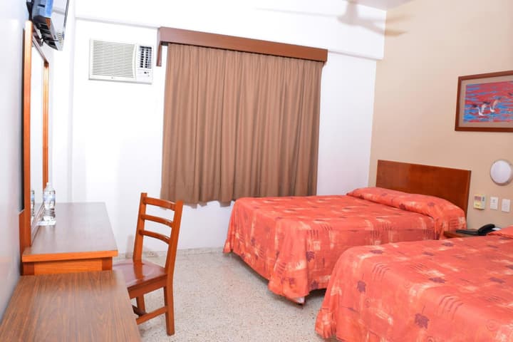 Hotel Delfines