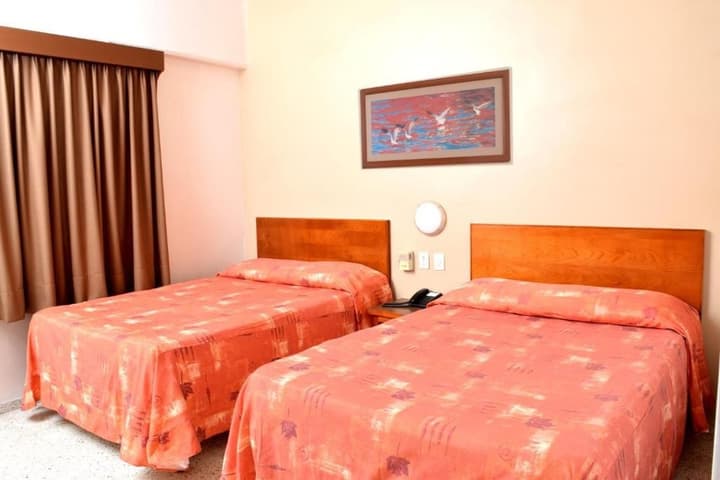 Hotel Delfines