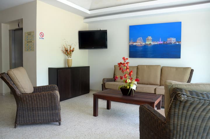 Hotel Delfines