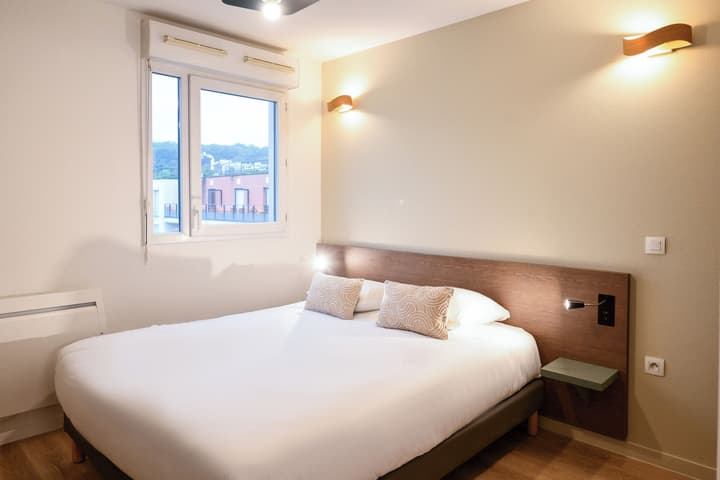 Comfort Aparthotel Versailles Saint Cyr l'Ecole