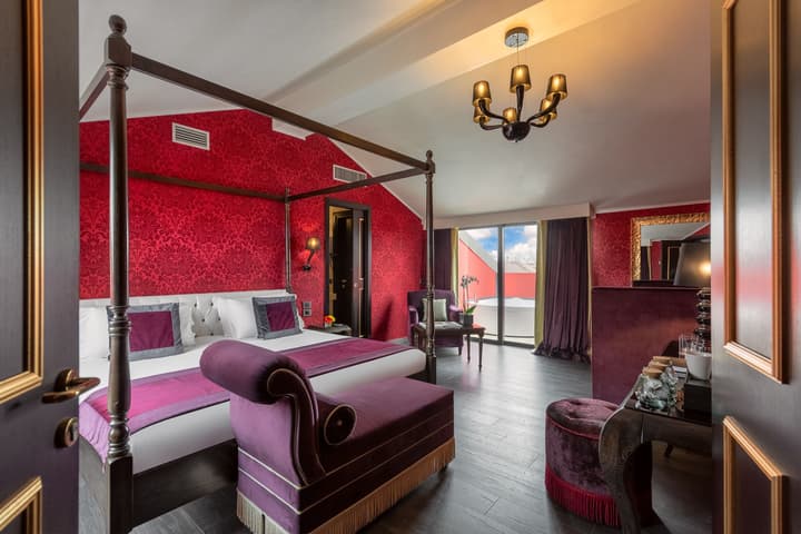 Carnival Palace Hotel