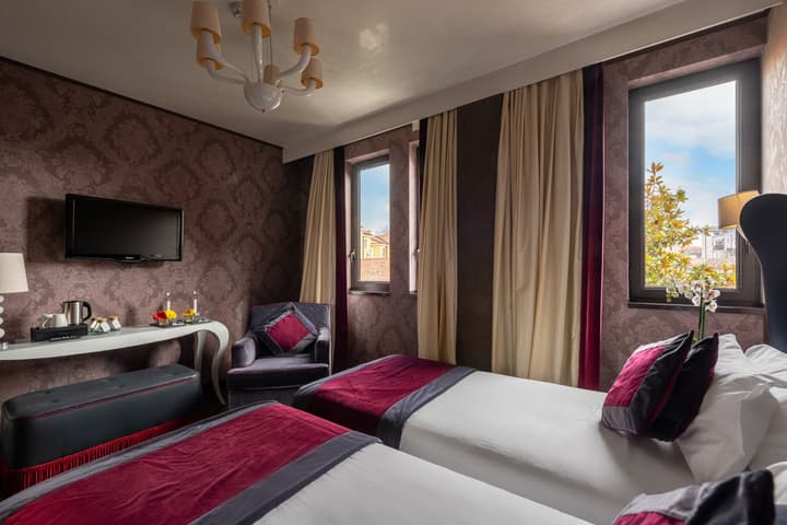 Carnival Palace Hotel