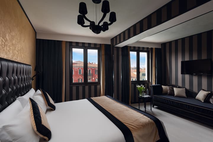 Carnival Palace Hotel