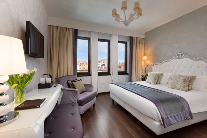 Carnival Palace Hotel