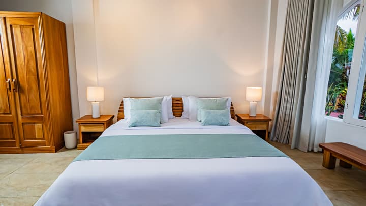 Angermeyer Waterfront Inn