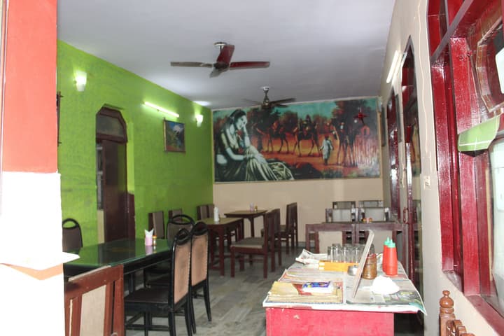 Hotel Raj Bed & Breakfast