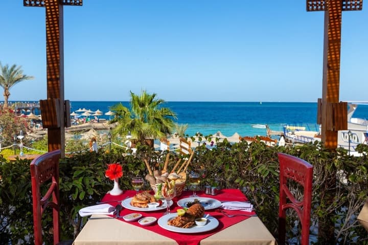 Sphinx Aqua Park Beach Resort - All Inclusive