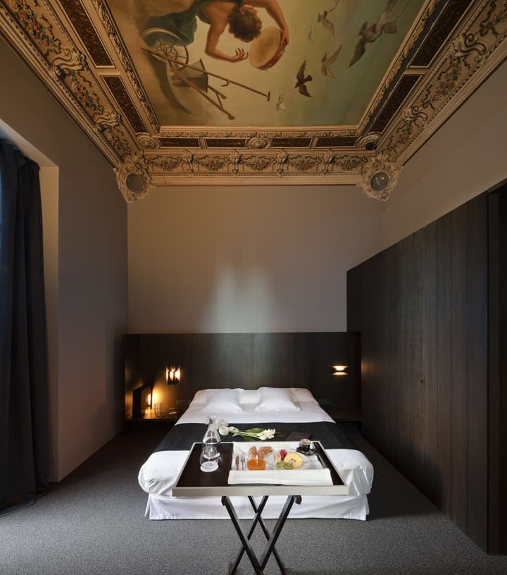 Caro Hotel