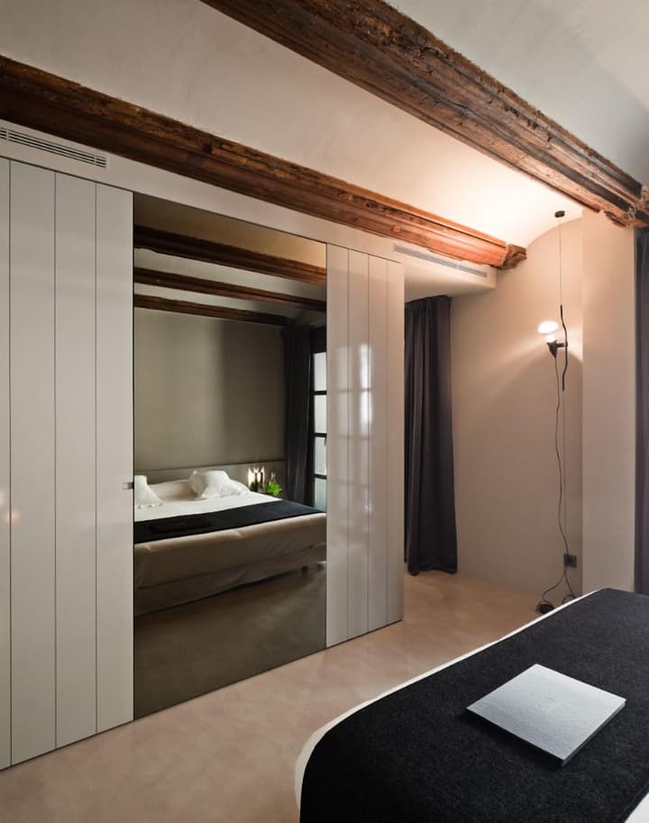 Caro Hotel