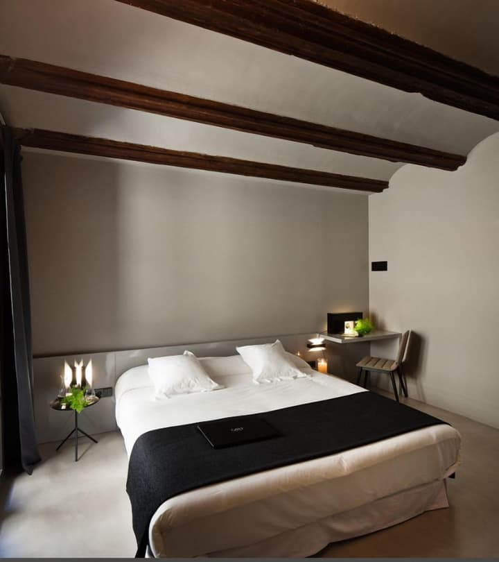Caro Hotel
