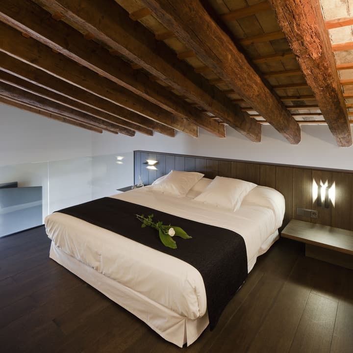 Caro Hotel
