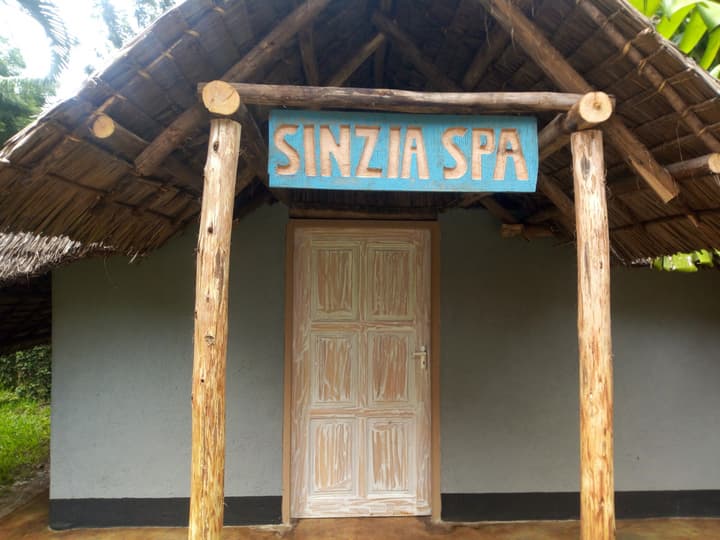 Honey Badger Lodge