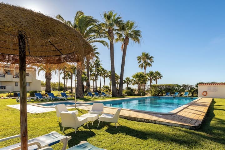 Praia da Lota Resort (Hotel & Apartments)