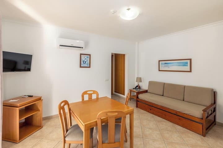 Praia da Lota Resort (Hotel & Apartments)