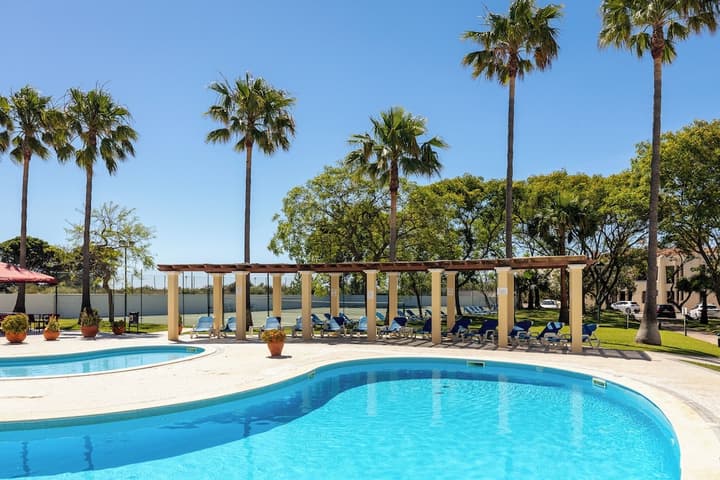 Praia da Lota Resort (Hotel & Apartments)