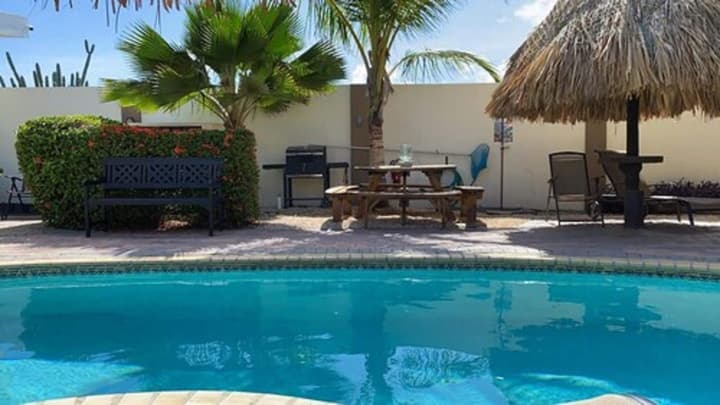 Aruba Tropic Apartments