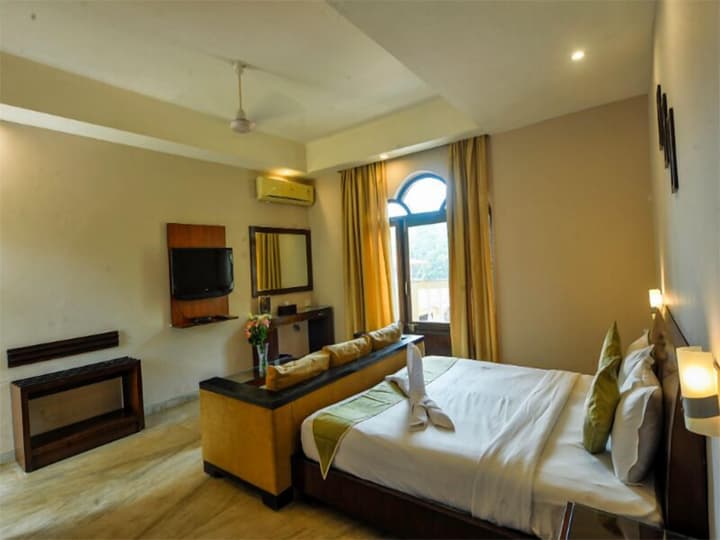 Sukhmantra Resort