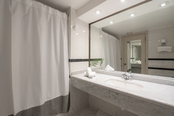 Hotel Puerta del Sur