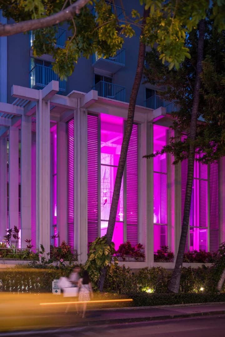 Shoreline Hotel Waikiki