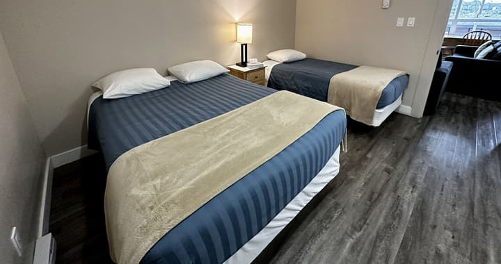 West Coast Motel
