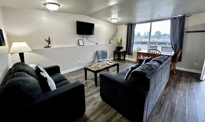 West Coast Motel