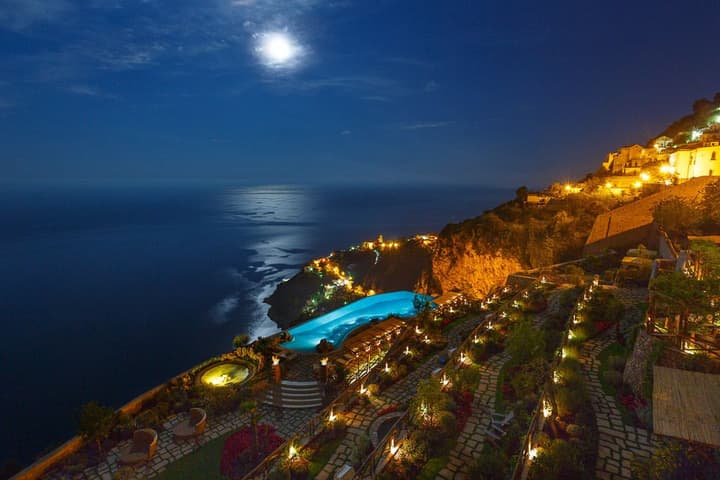 Monastero Santa Rosa Hotel & Spa