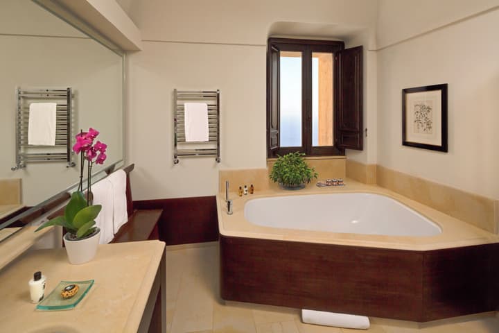 Monastero Santa Rosa Hotel & Spa