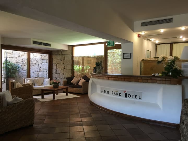 Green Park Hotel