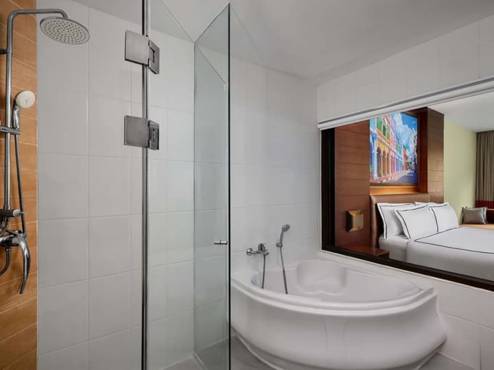 Novotel Phuket Vintage Park