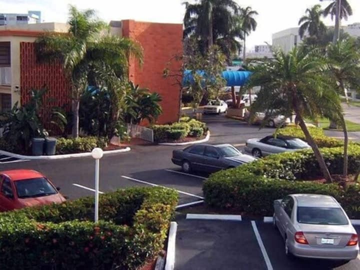 Knights Inn Hallandale