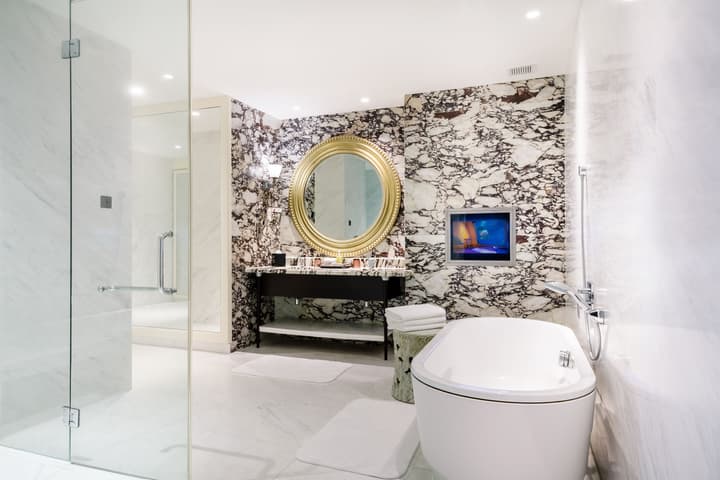 Resorts World Sentosa - Hotel Michael