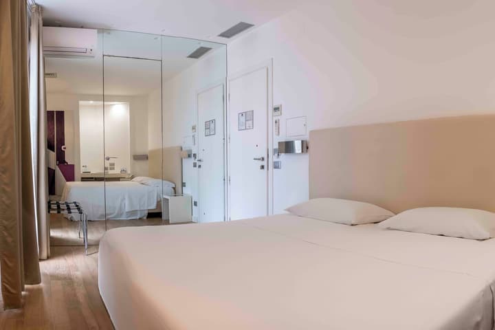 Hotel Exclusive