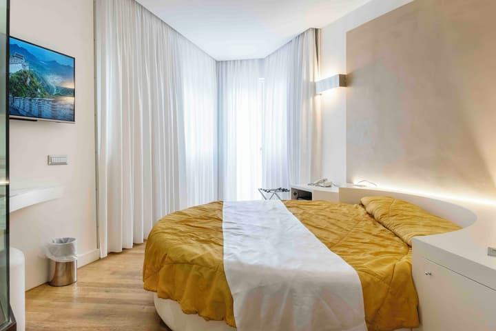 Hotel Exclusive