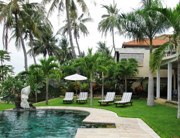 Dolphin Beach Bali