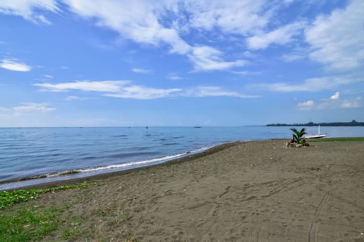 Dolphin Beach Bali