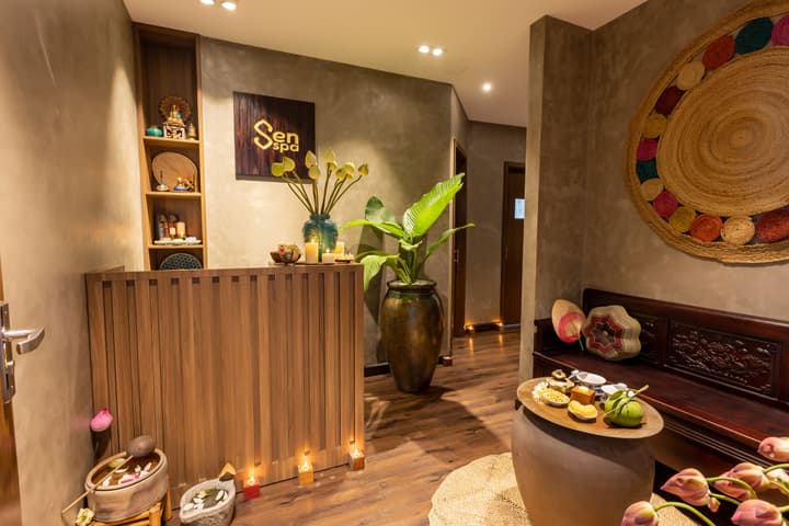 White Lotus Hue Hotel