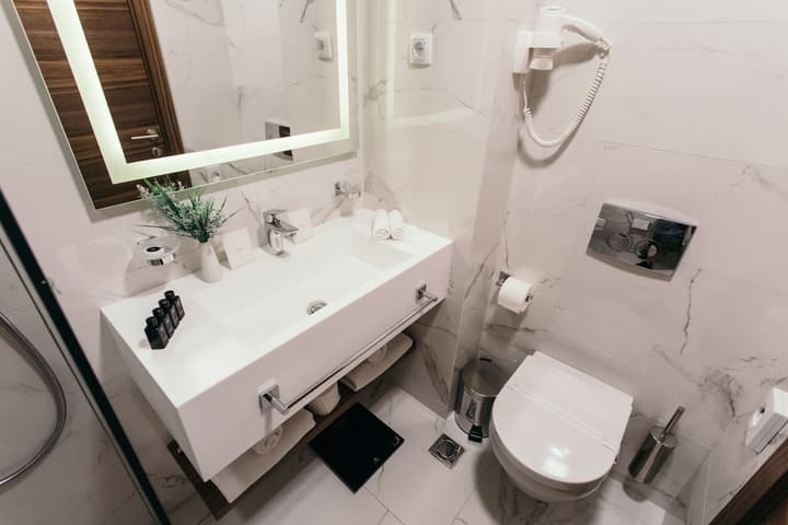 Central Point Hotel