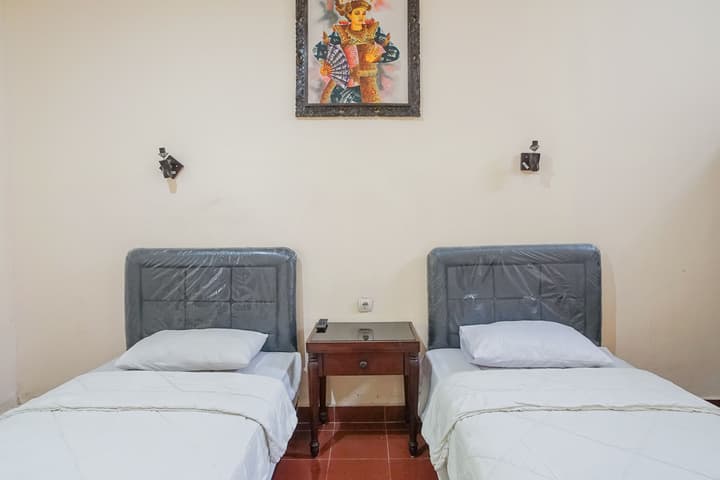 Mahendra Beach Inn