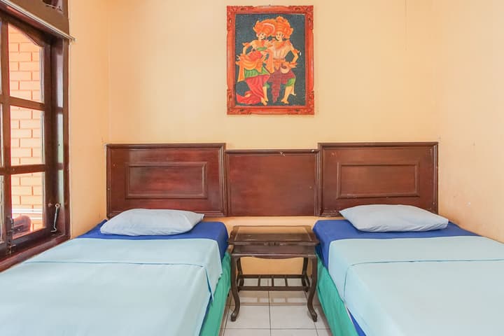 Mahendra Beach Inn
